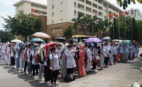 Hơn 260 cán bộ, sinh viên Y tế Hải Dương chi viện cho Bắc Giang, Bắc Ninh